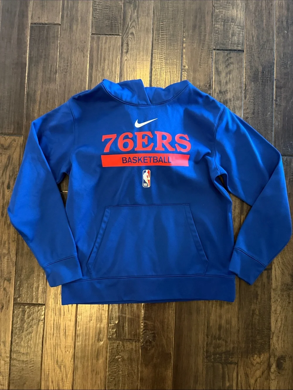 Nike Kids Blue & Red Jordan Sixers Sweatshirts with Black Graphic Tee (3)Size M